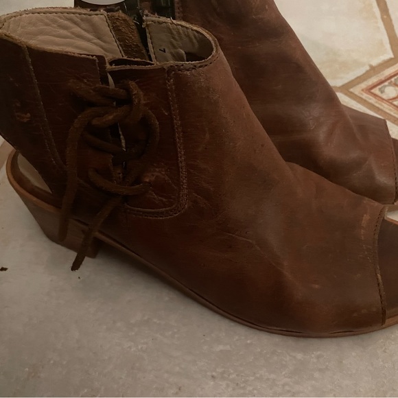 All Genuine Real Leather Sandals - Picture 6 of 6